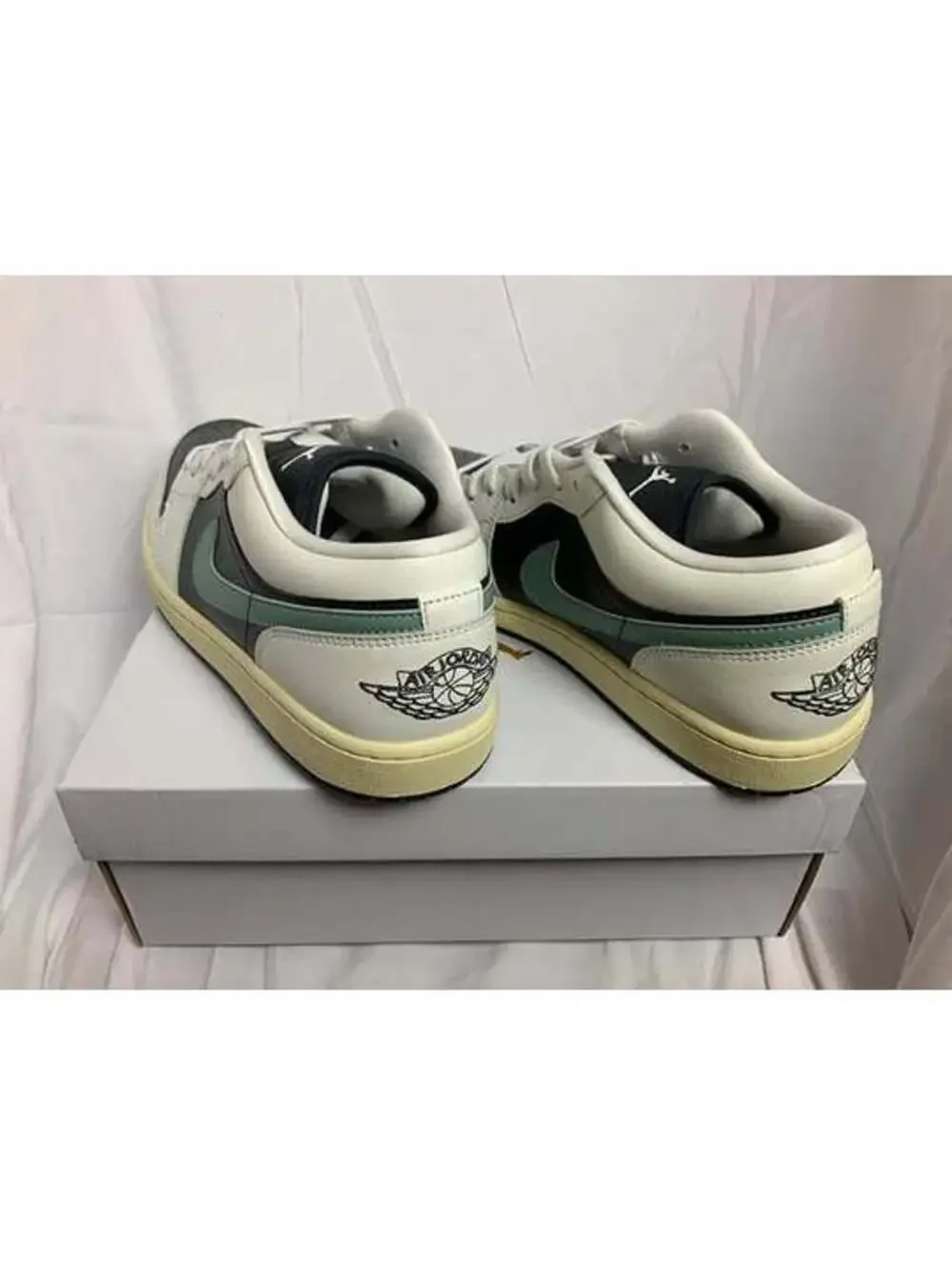 Nike Air Jordan 1 Low Women’s size 12